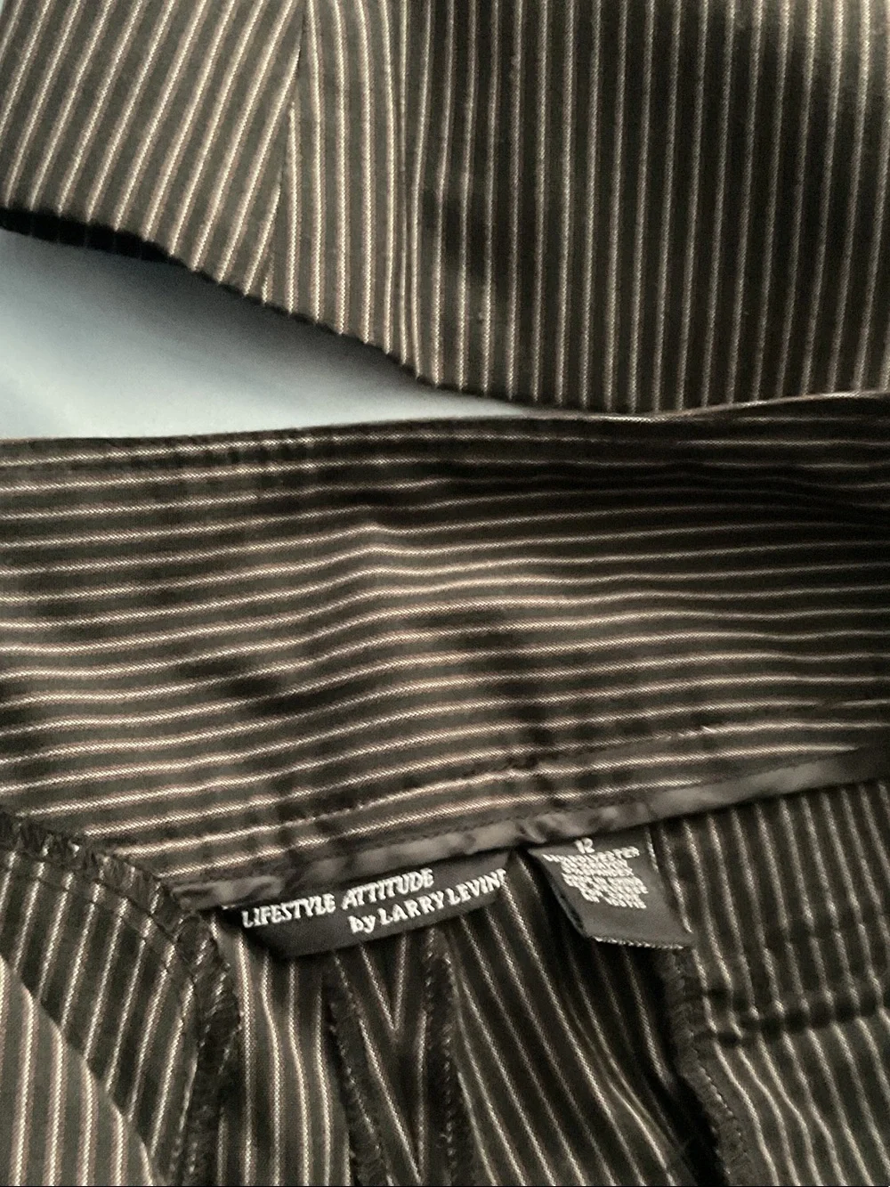 Larry Levine black pinstripe Bermuda Shorts - gray Stripe